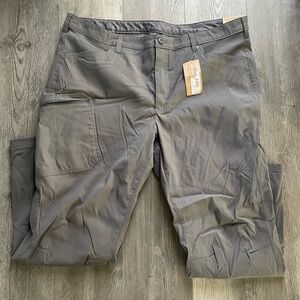 Eddie Bauer Rainier Fleece lined Men's Gray Cargo Pant